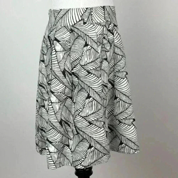 Ann Taylor loft skirt size 0 pleated 100% linen - Picture 4 of 10